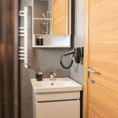 Appartement House With Balcony In Galata 2