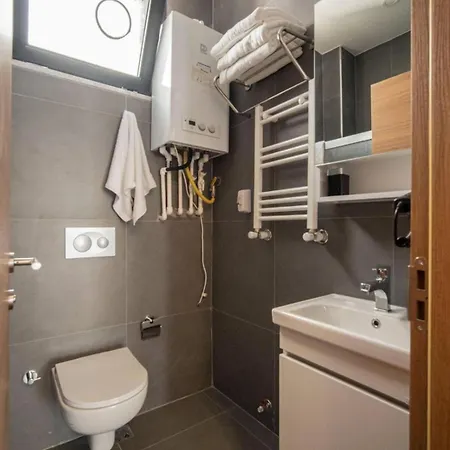 Appartement House With Balcony In Galata 2 Istanboel