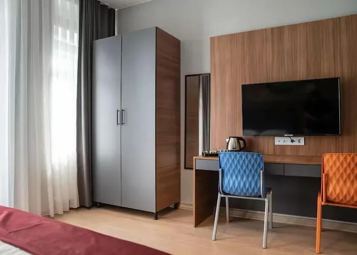 House With Balcony In Galata 2 アパート *