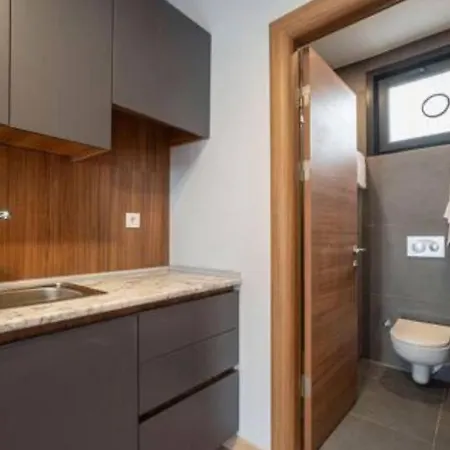 House With Balcony In Galata 2 Stambuł